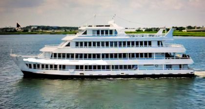 132' Blount 1978 Yacht For Sale